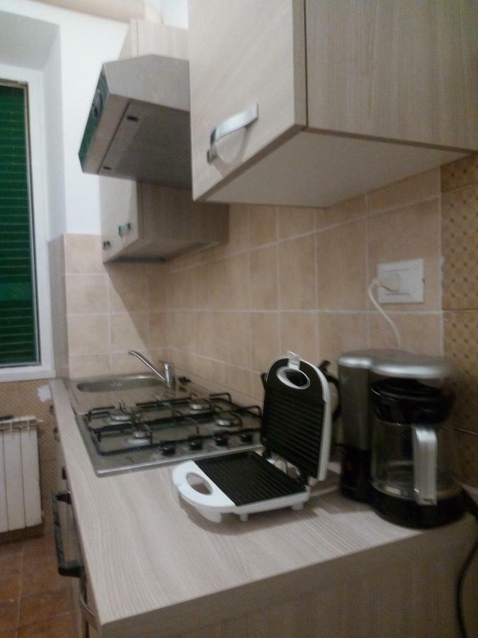 Apartment Sweet Rom